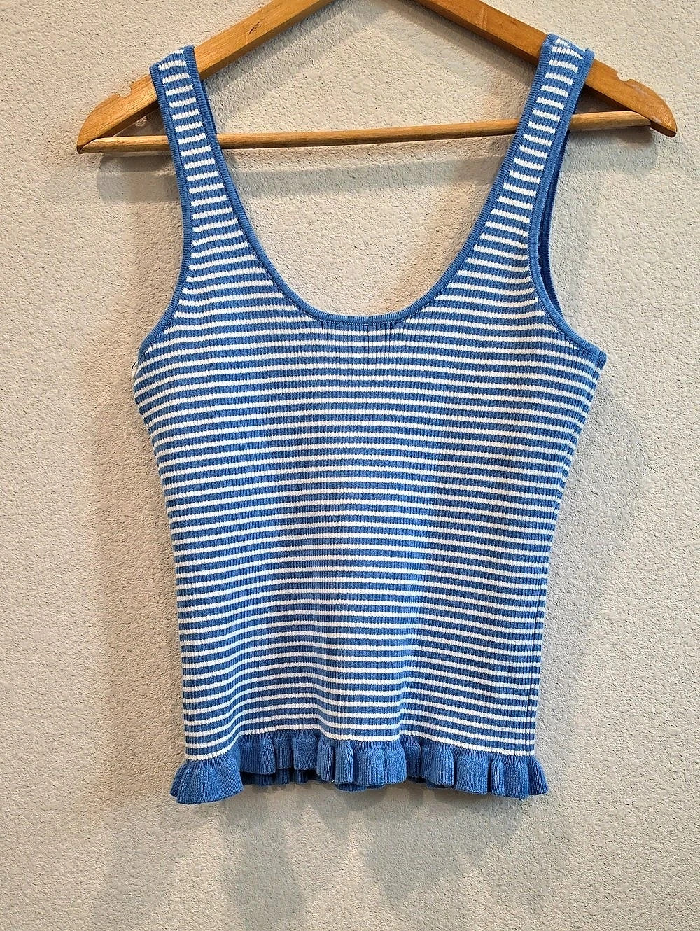 Free Assembly Ruffle Hem Knit Tank Top Blue & White, Size Small